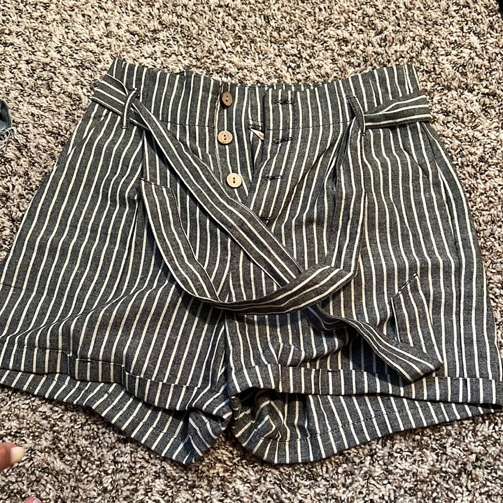 Stripped shorts